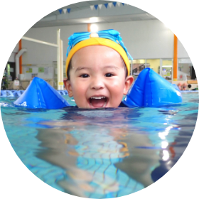 間近でレッスンを見学!の写真